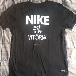 Men’s Large Nike Black T-Shirt